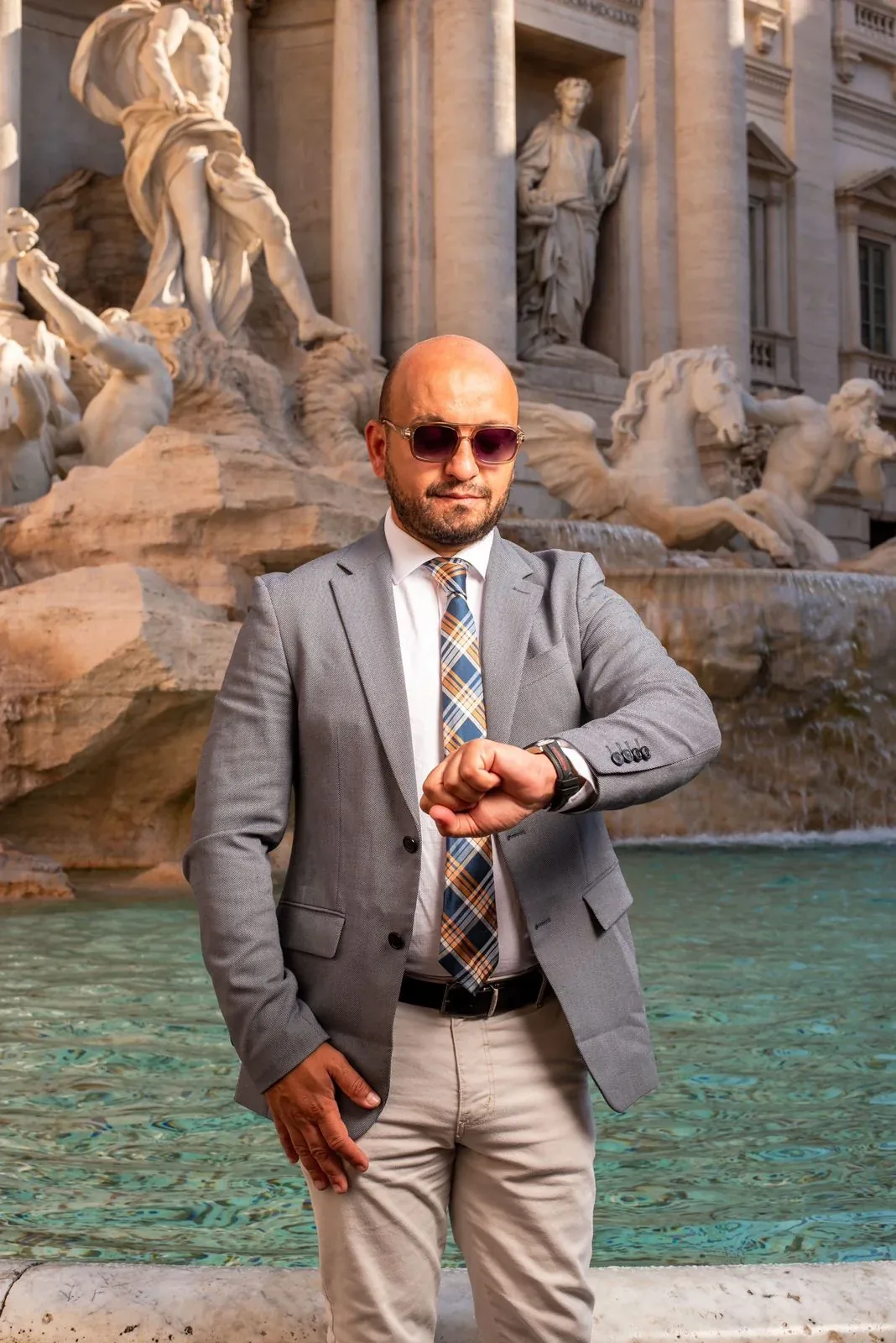 Dr. Tiago Dias na Fontana di Trevi, Roma